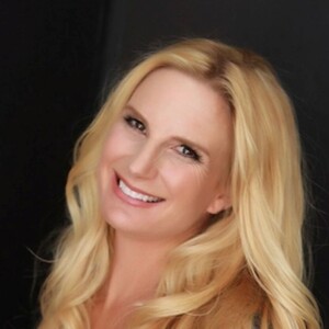 Jennifer Fox